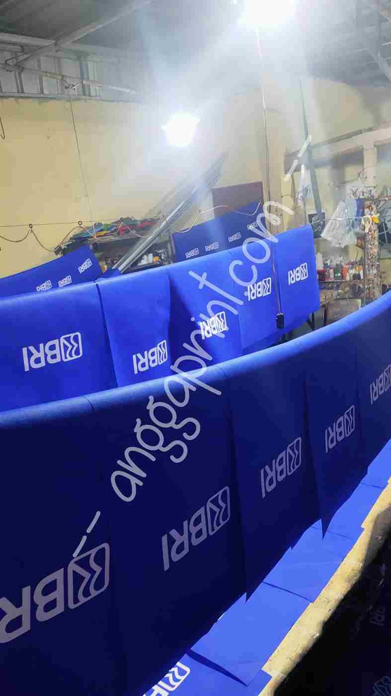 Jasa Sablon Sponbond Custom — Tas Promosi Ramah Lingkungan, Cetak Presisi (2)